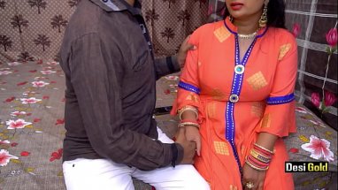 desi indian bhabhi pussy finger fucked in clear hindi audio